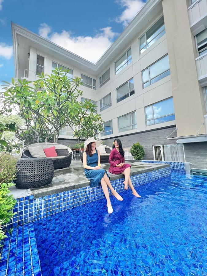 Grand Zuri Malioboro Yogyakarta Exterior foto