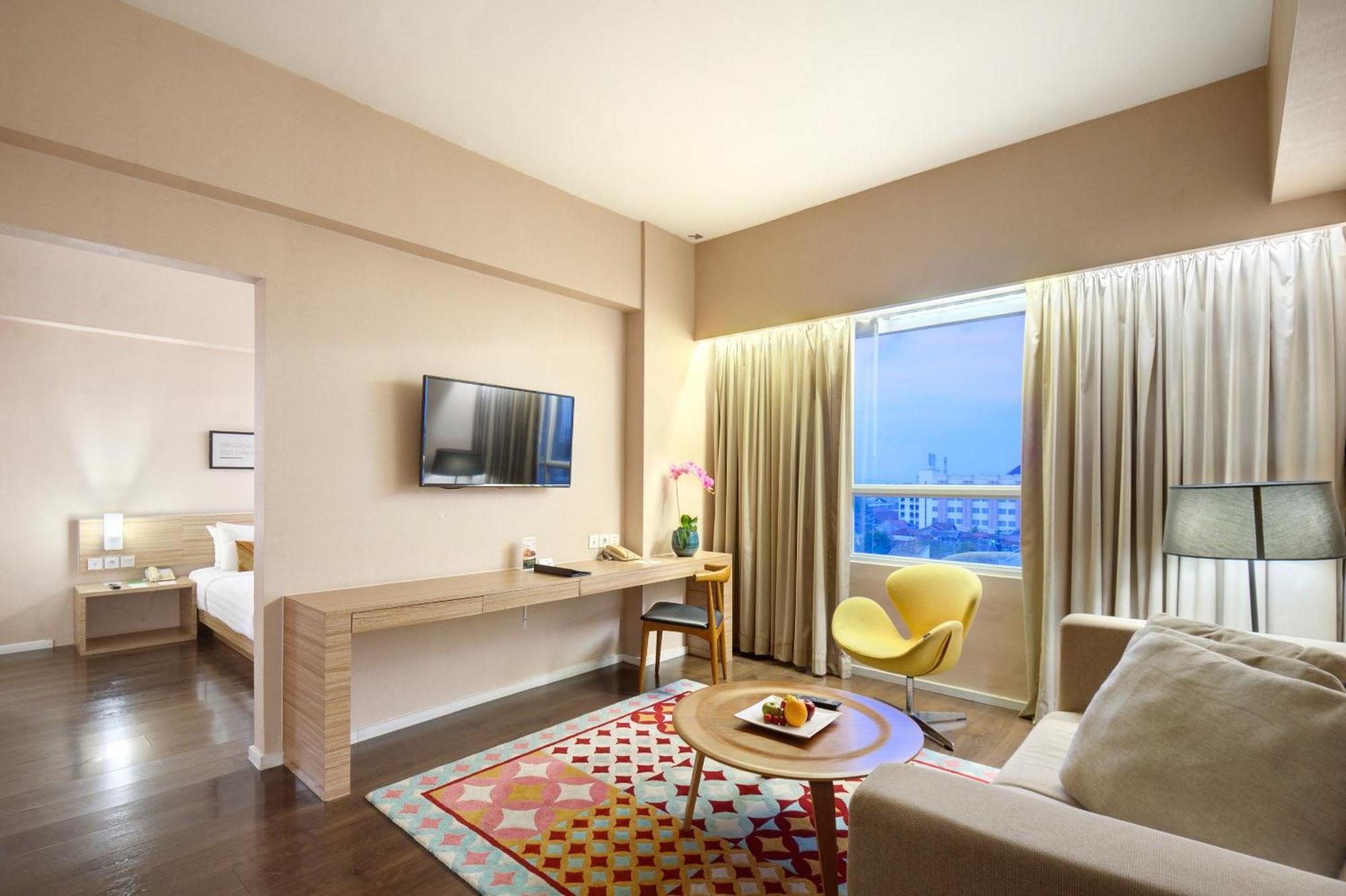 Grand Zuri Malioboro Yogyakarta Exterior foto
