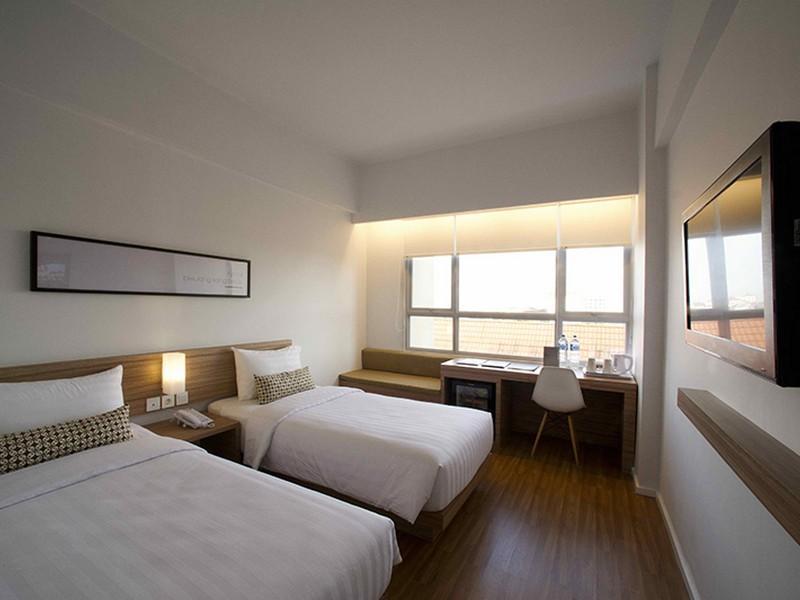 Grand Zuri Malioboro Yogyakarta Exterior foto